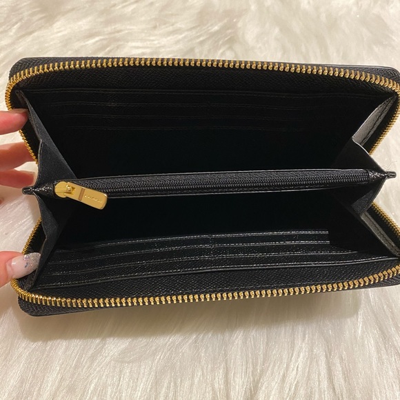 Coach purse and wallet set